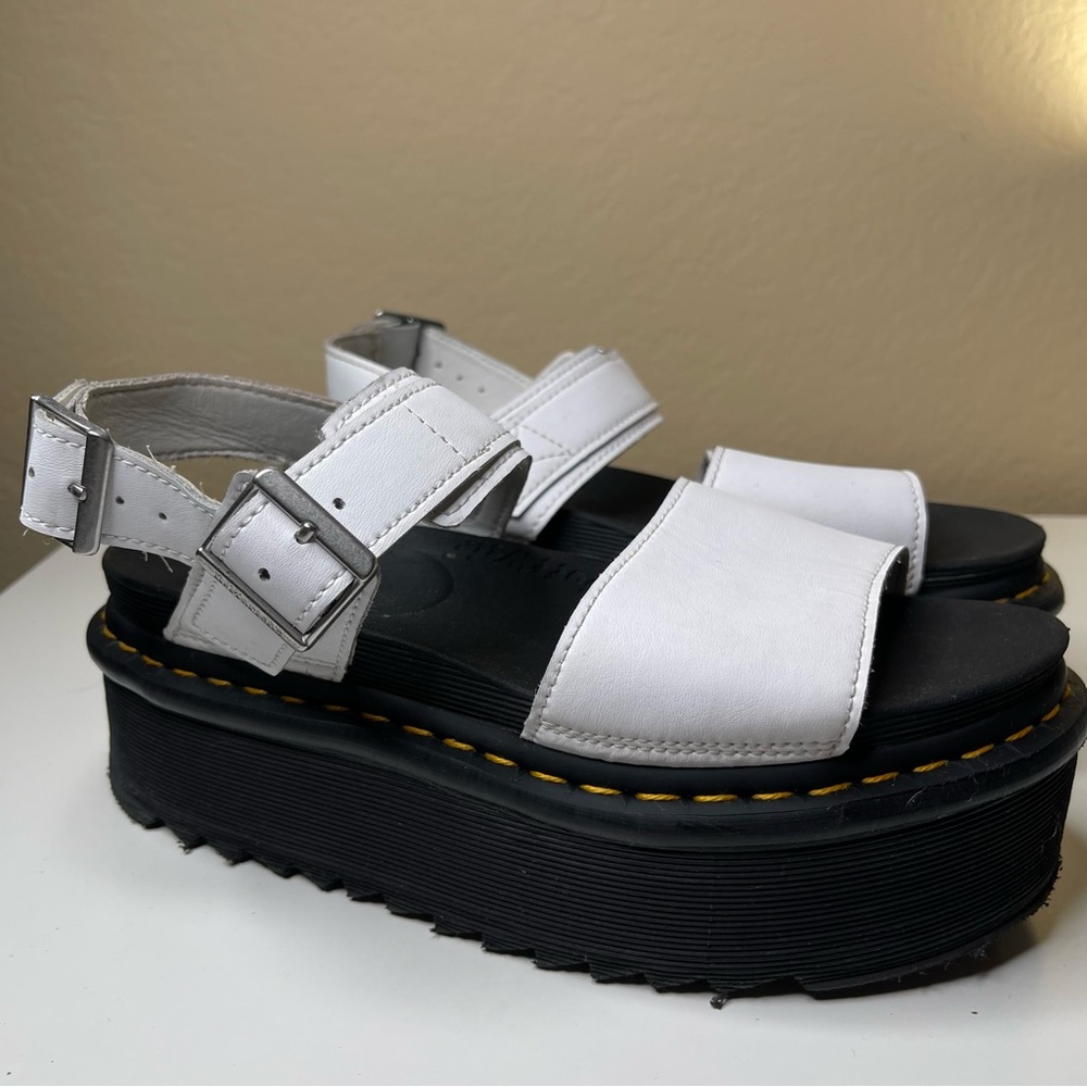 Dr.Martens VOSS WOMEN'S 7 LEATHER STRAP PLATFORM SANDALS-White Hydro Leather